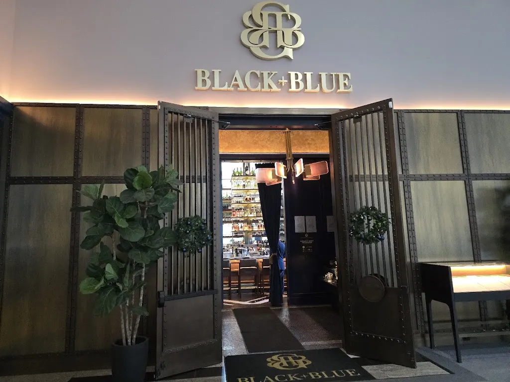 Black+Blue_Toronto_slider_image_3