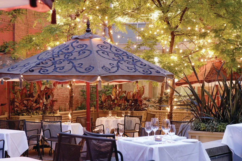 GEORGE Restaurant restaurant in Toronto