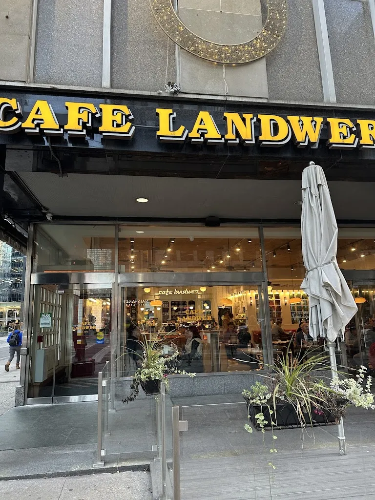 Cafe Landwer_Toronto_slider_image_2