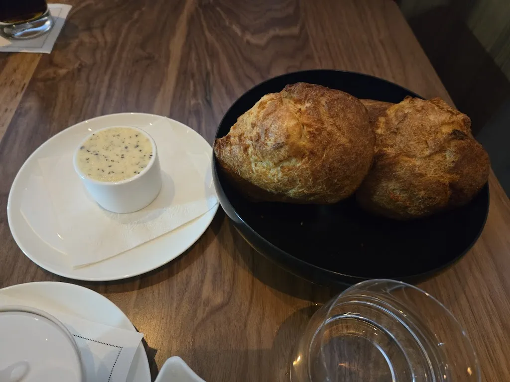 Asma Ali_Jacobs & Co. Steakhouse_Toronto county_review