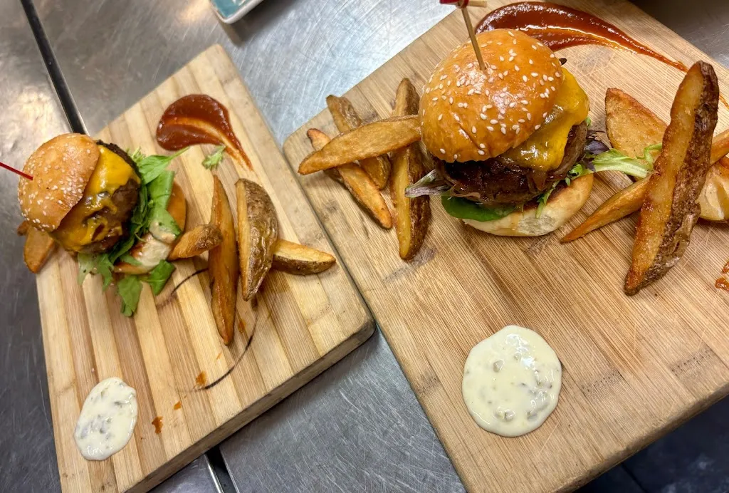 Woods Restaurant & Bar_Toronto county_slider_image_3