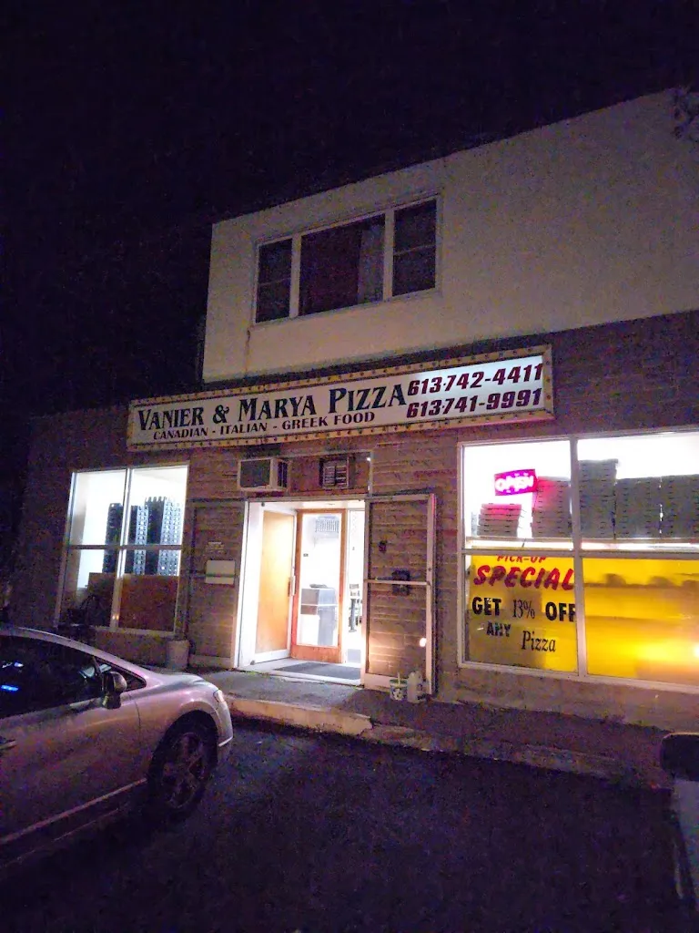 Vanier Pizza & Subs restaurante en Vanier