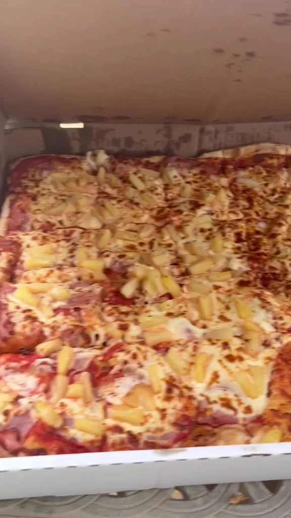 Pizza Dee's_Wasaga Beach_slider_imagen_2