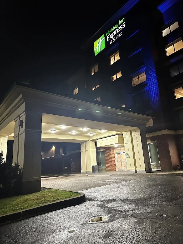 Holiday Inn Express & Suites Halifax Airport by IHG restaurante en Wingham
