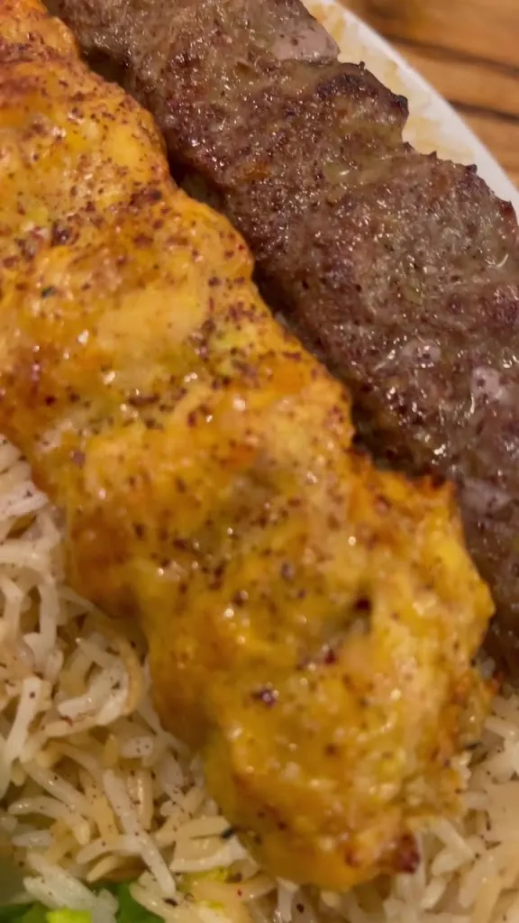Rumi Restaurant - Afghan BBQ_Fallingbrook_slider_imagen_2