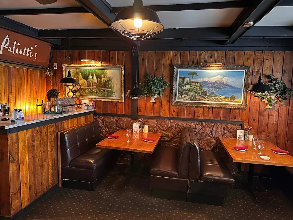 Paliotti's Italian Restaurant restaurante en Maple Ridge