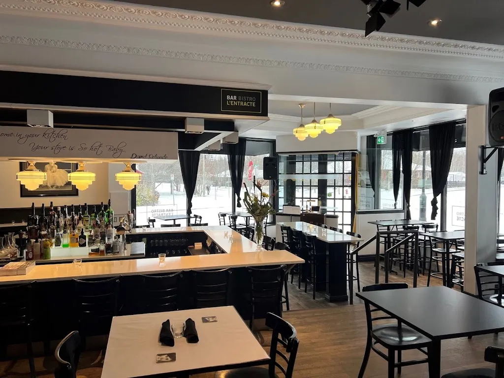Bar Bistro L'Entracte Inc restaurante en Abitibi-Témiscamingue