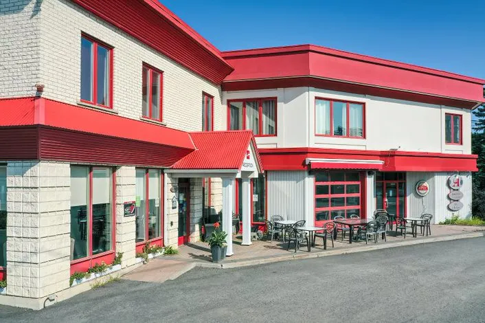 Auberge L'Ambassadeur restaurante en Amqui