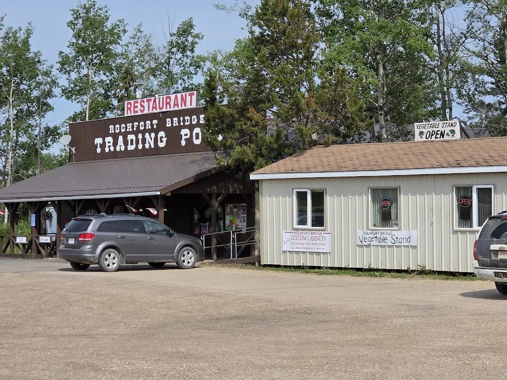 Rochfort Bridge Trading Post restaurante en Mayerthorpe