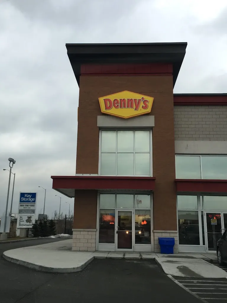 Denny's Restaurant_Brooks_slider_imagen_1