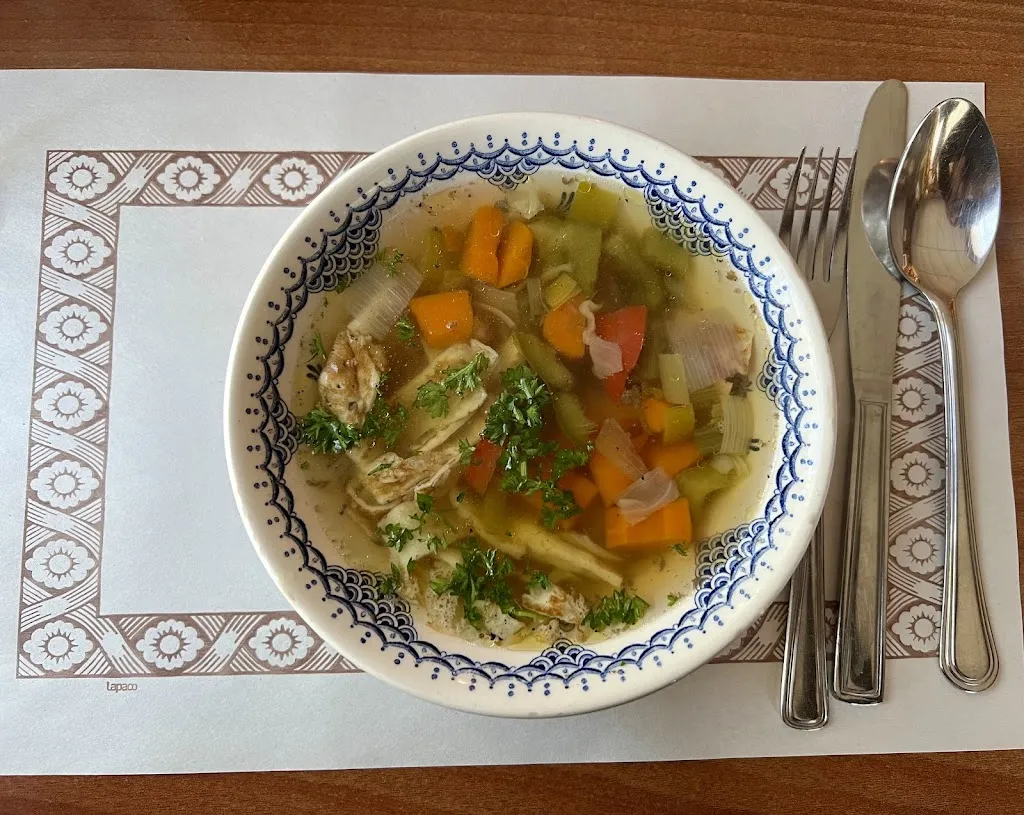 yan yang_Restaurant Bohemia_Brossard_recensione