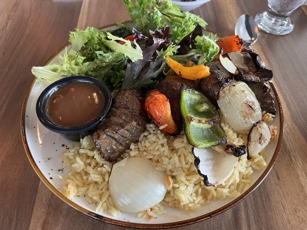 Ting Niu_Le Pub du Lac._Cabano_review
