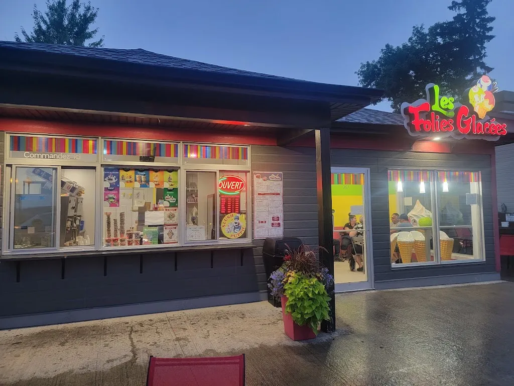 Les Folies Glacées restaurant in Cabano