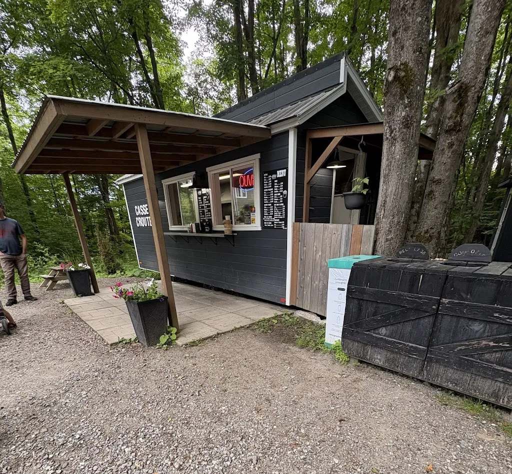 Casse-croûte de la montée restaurante en Cantley