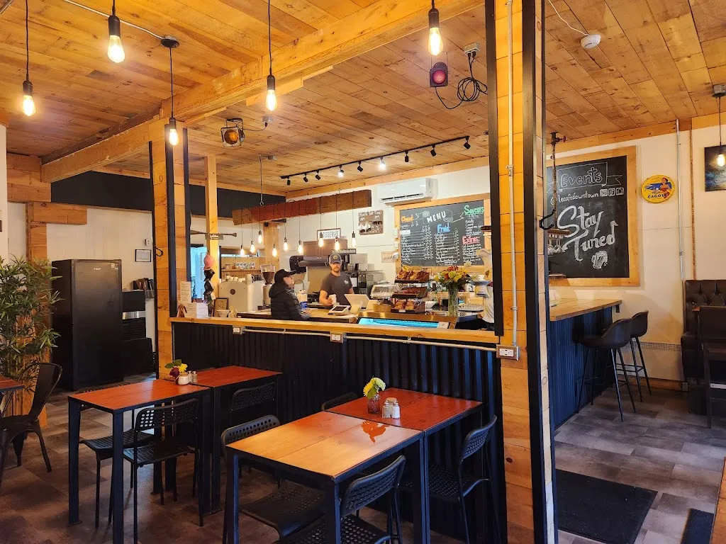 Café Downtown_Fort-Coulonge_slider_immagine_3