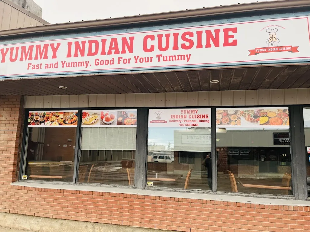 Yummy Indian Cuisine restaurante en Olds