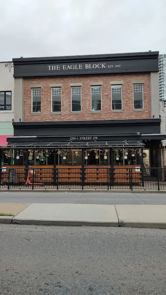 Ten Foot Henry restaurante en Calgary