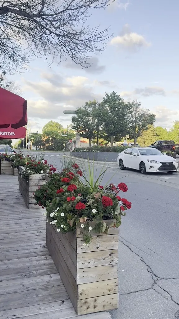 Donna Neftin_Restaurant Bouillon16_Lachute_reseña