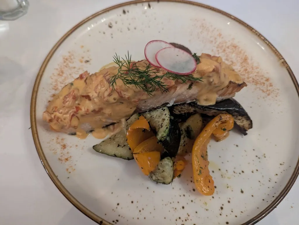 Maryam Shafiei Alavijeh_Silva Grillades_Longueuil_review