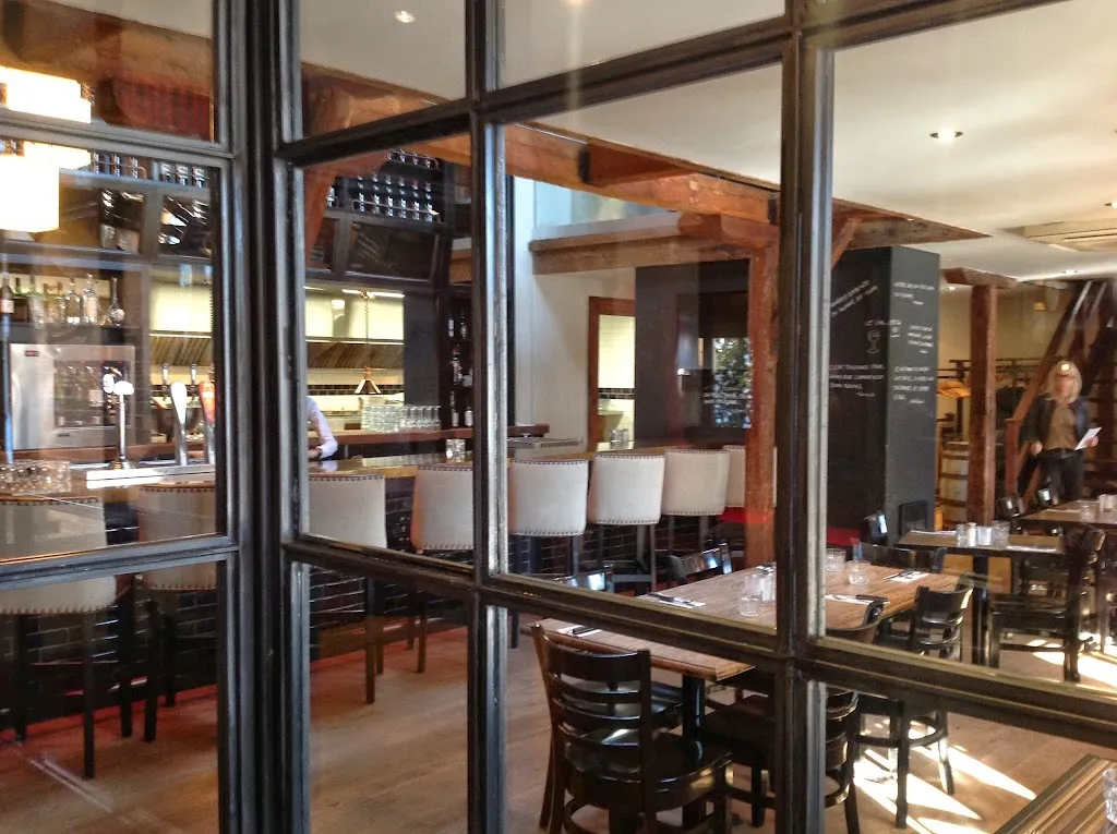 Magia Restaurant & Garde-Manger ristorante a Longueuil