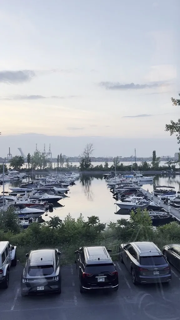 Sahar Jafari_Quai 99 - Restaurant_Longueuil_recensione