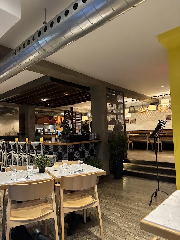 Madame Thai Vieux-Longueuil_Longueuil_slider_immagine_2