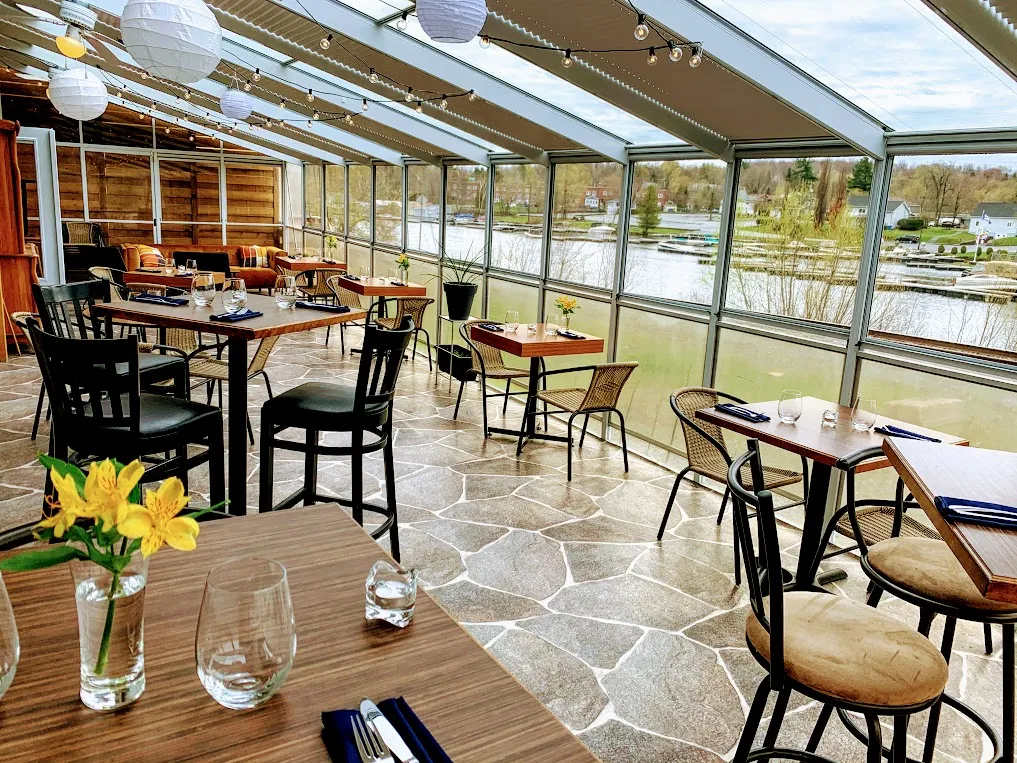 Au Comptoir MarCel restaurante en Magog