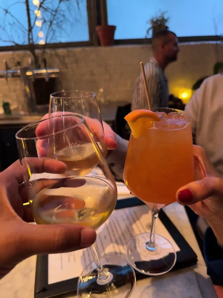 Michael M_Le Serpent_Montréal_review