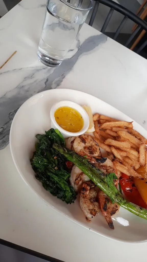 Enoteca Monza Pizzeria Moderna_Montréal-Est_slider_immagine_2