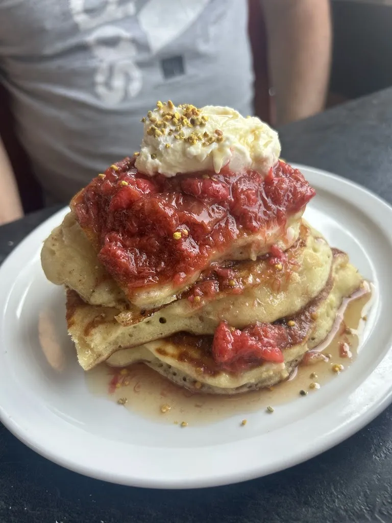 Chunxi Yang_NDG Luncheonette_Notre-Dame-de-Grâce_review