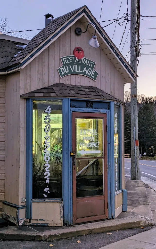 Restaurant Du Village restaurante en Morin-Heights
