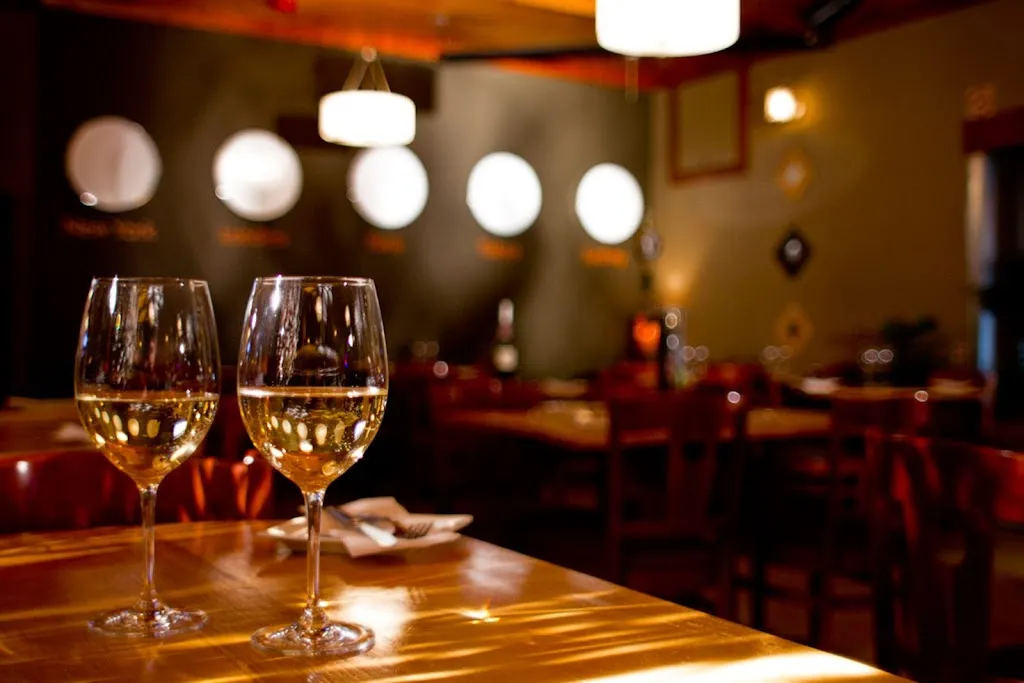 Quai Chic Taverne restaurant in Outaouais
