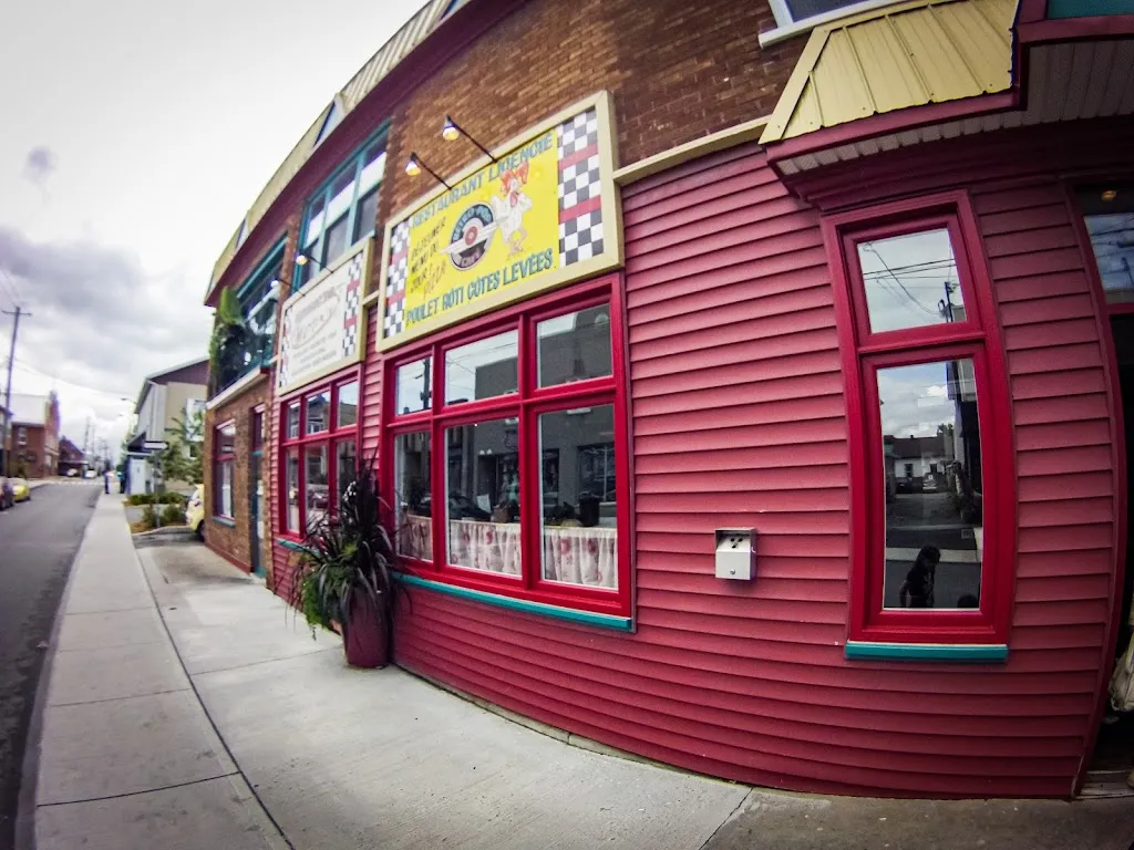 Restaurant Café Rétro Pop restaurante en Plessisville