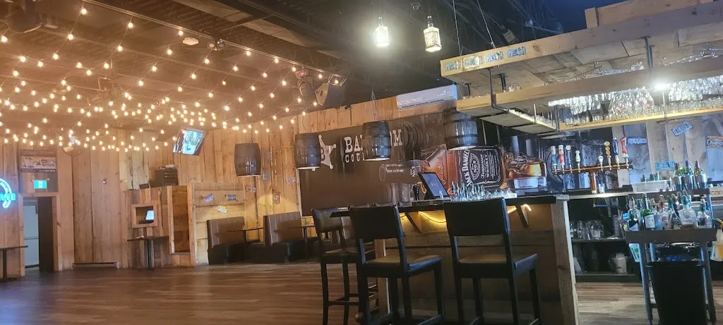 BALLROOM COUNTRY PLESSISVILLE restaurante en Plessisville