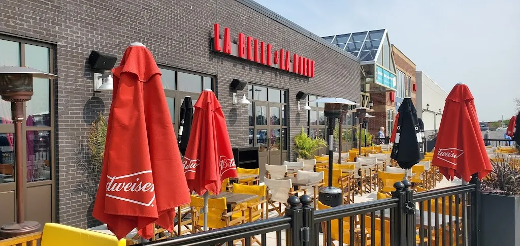 La Belle & La Boeuf - Burger Bar - Repentigny restaurante en Repentigny