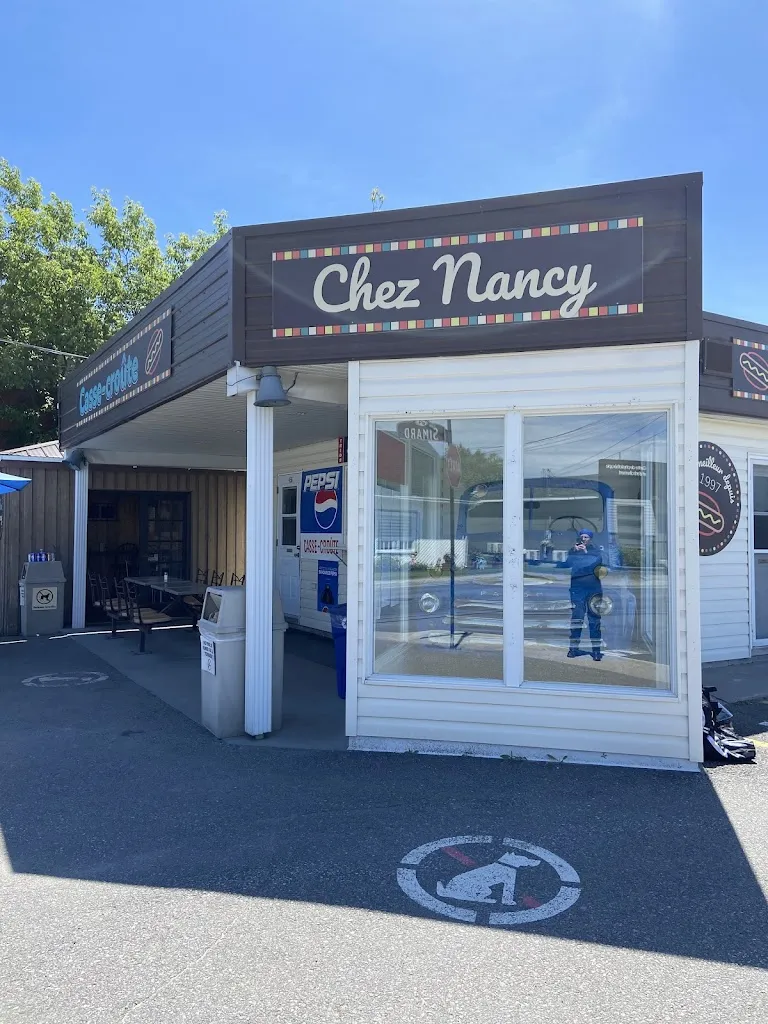 Casse-Croûte Chez Nancy restaurant in Saint-Ambroise