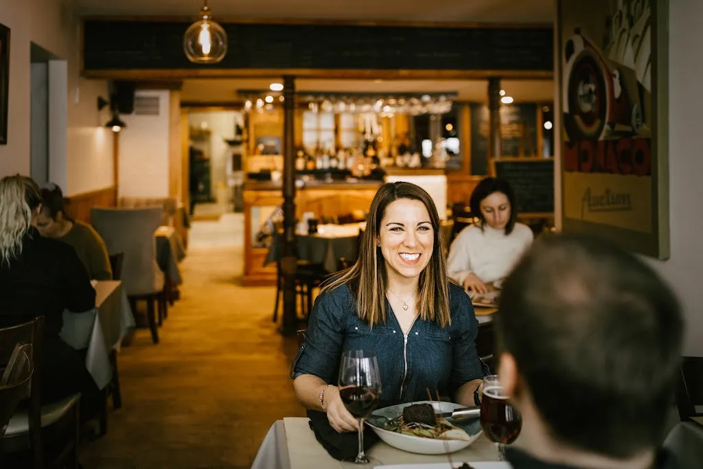 Le Café Du Bistrot restaurante en Saint-André-Avellin