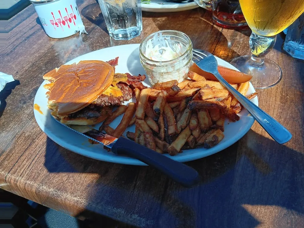 Dave Hamm_Restaurant NICKELS (Saint-Jérôme)_Saint-Jérôme_avis