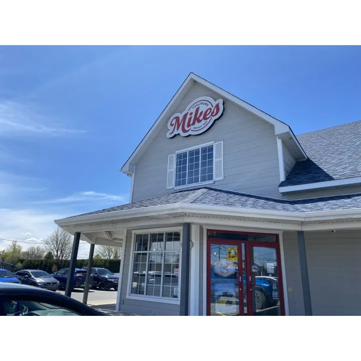 Toujours Mikes restaurante en Saint-Lin-Laurentides