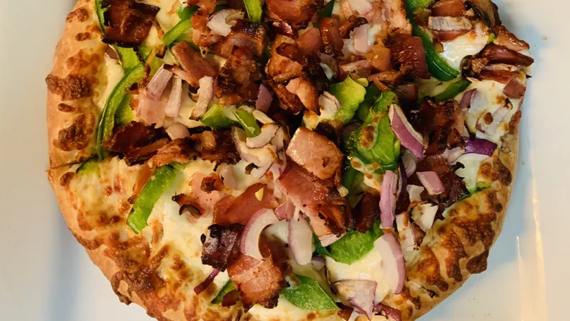 Pizza Métro St Anne_Sainte-Anne-des-Plaines_slider_imagen_3