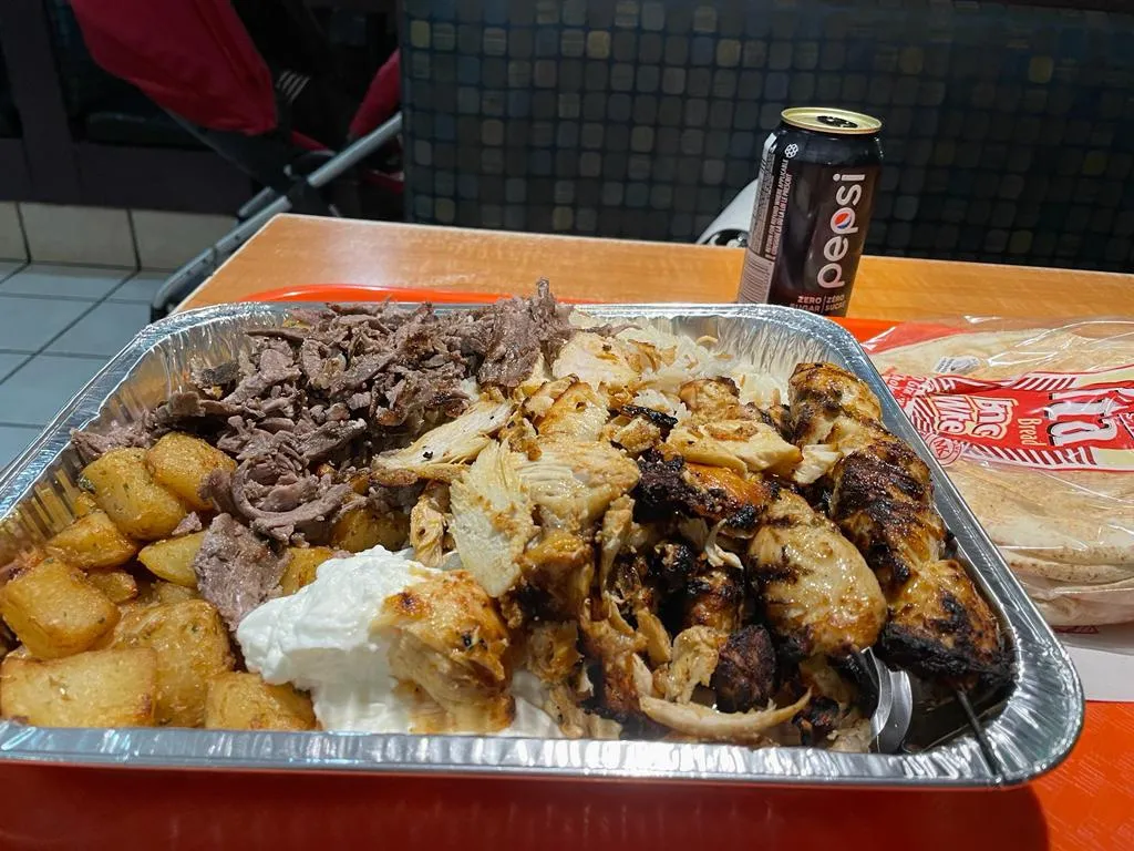 Menu_SHISH TAOUK PLUS_Sainte-Anne-des-Plaines_image_old_1
