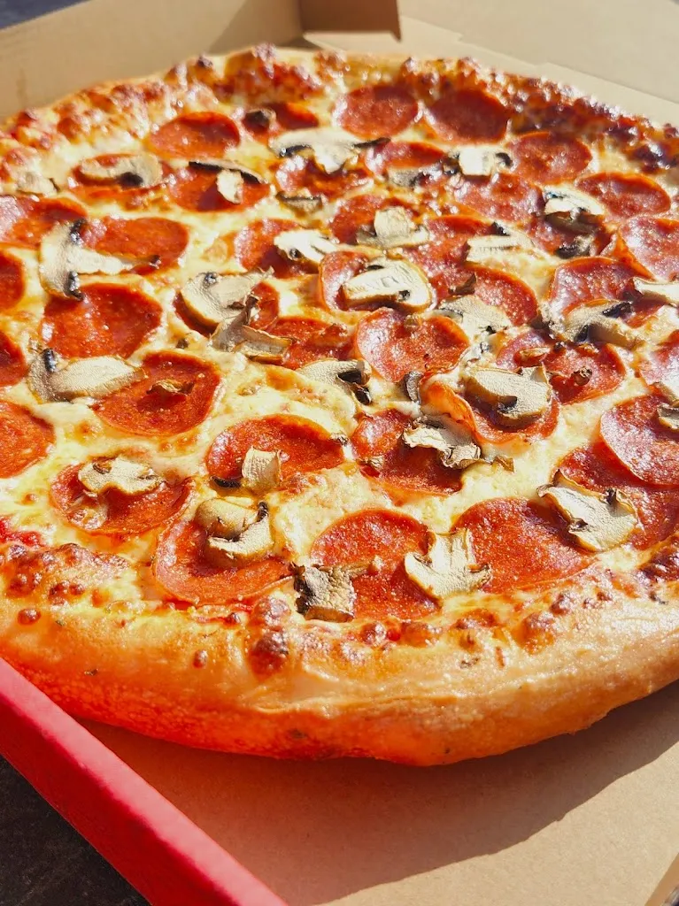 Pizza Salvatoré_Sainte-Anne-des-Plaines_slider_imagen_3