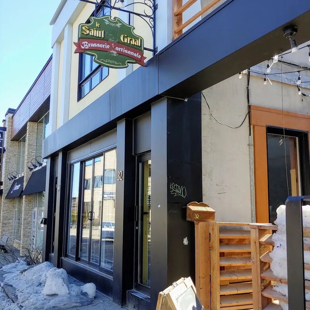 The Holy Grail - Craft Brewery restaurante en Sainte-Thérèse