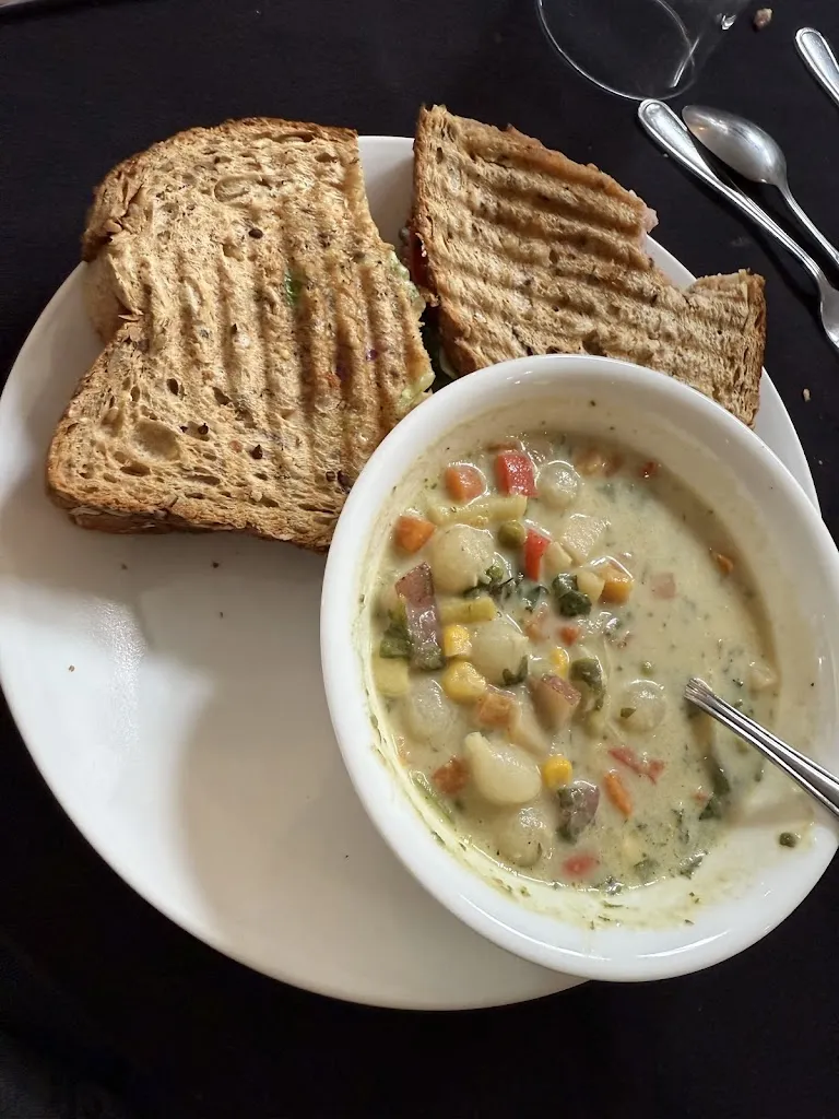M_Café 349_Shawville_reseña