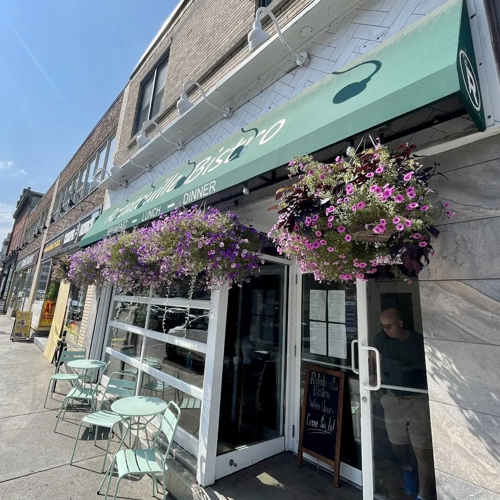 Ratatouille Bistro restaurante en Rideau Park