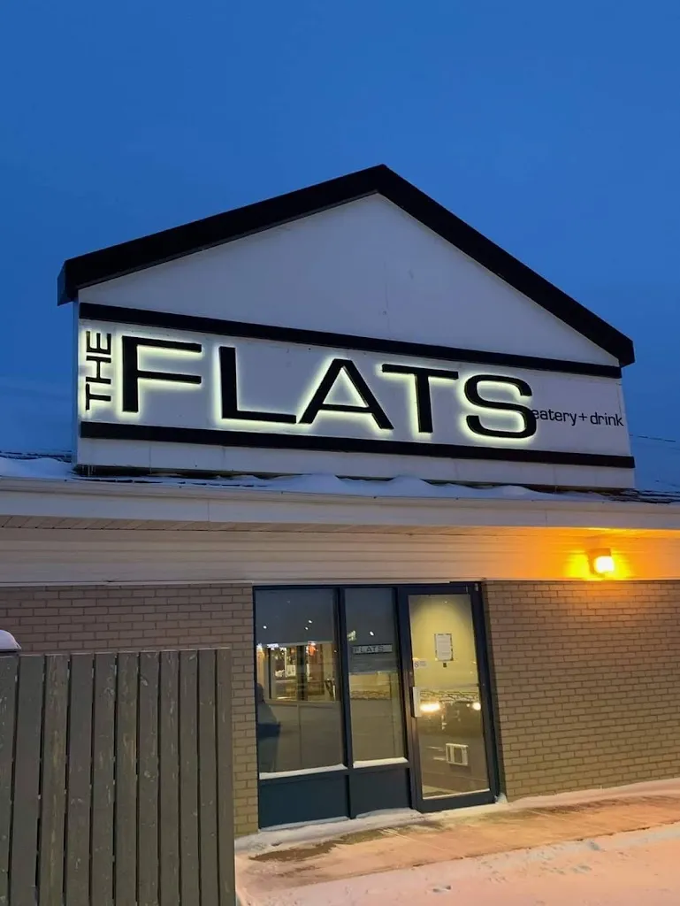 The Flats Eatery + Drink_Estevan_slider_imagen_1