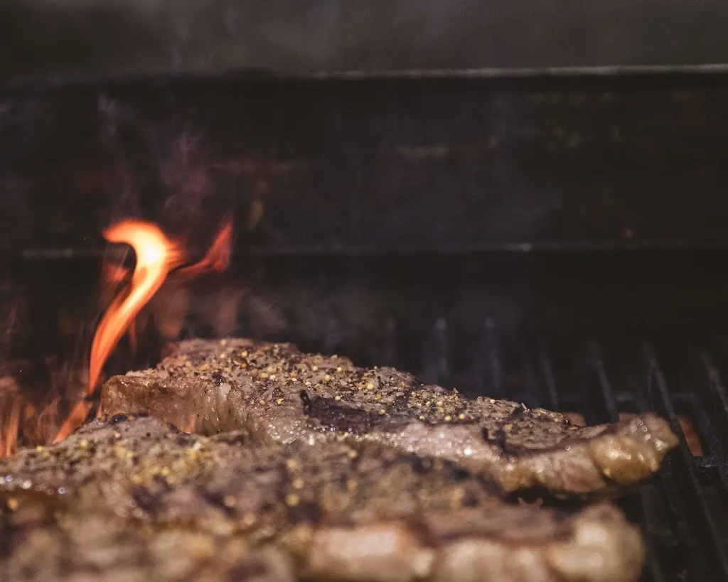 The Flats Eatery + Drink_Estevan_slider_imagen_2