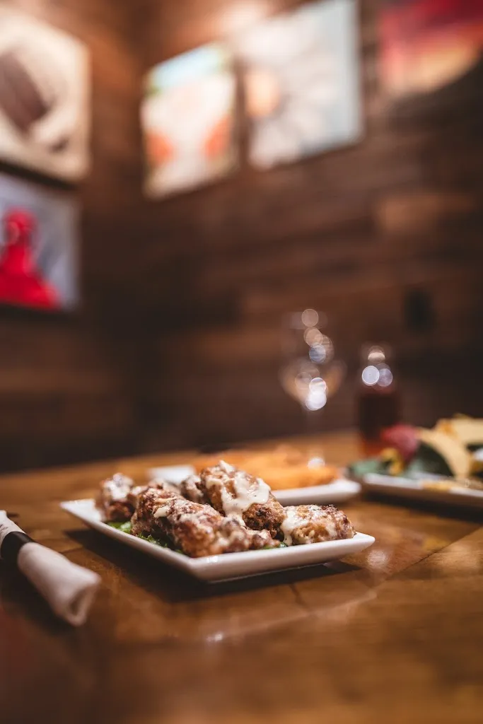 The Flats Eatery + Drink_Estevan_slider_imagen_3