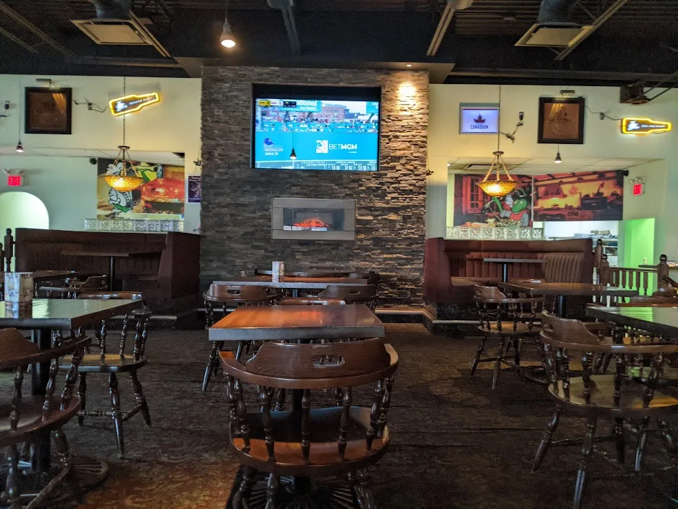 The Black Grasshopper Pub & Eatery restaurante en Estevan