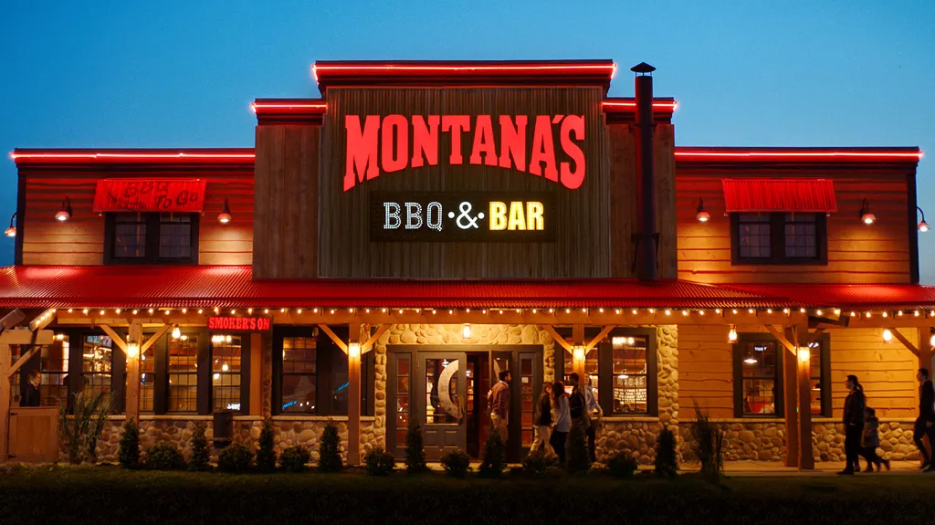 Montana’s BBQ & Bar restaurante en Kindersley